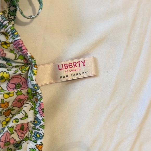 Floral flare top - Picture 7 of 7